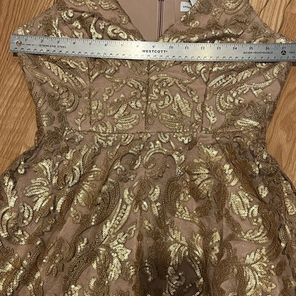 EUC Dress the Population Blair dress size Medium - Picture 9 of 10